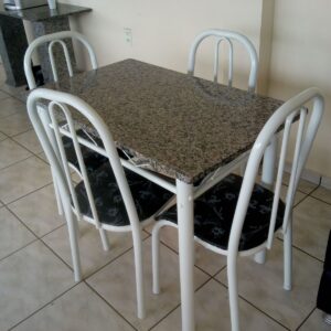Conjunto Mesa de marmore e Cadeiras